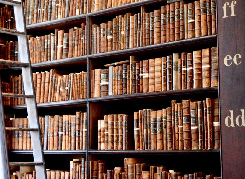hundreds-of-old-books-in-the-library-of-trinity-college-in-dublin-ireland-with-a-ladder-to-reach-.jpg hundreds-of-old-books-in-the-library-of-trinity-college-in-dublin-ireland-with-a-ladder-to-reach-.jpg